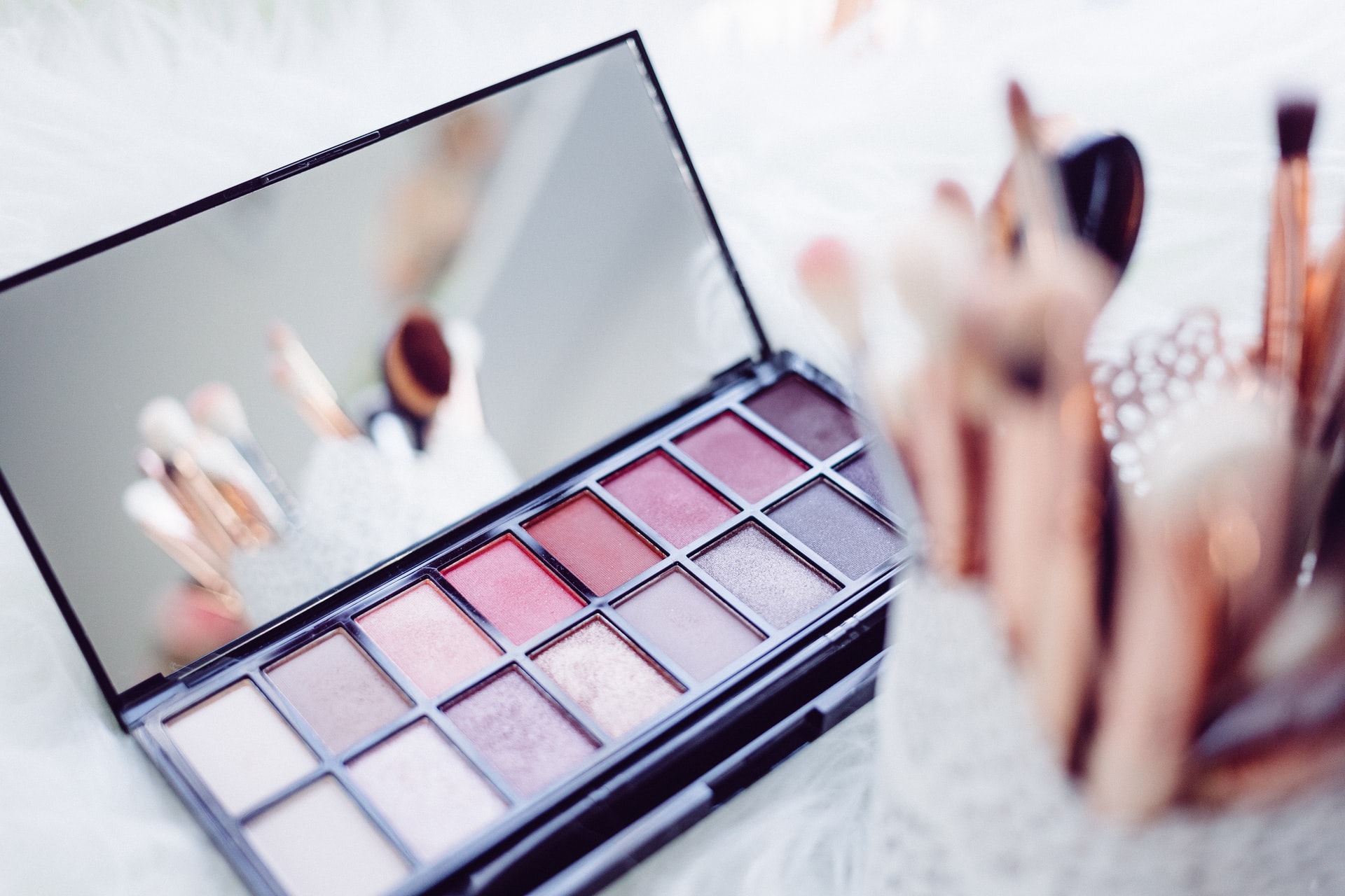 Eye shadows – how to match your beauty type?