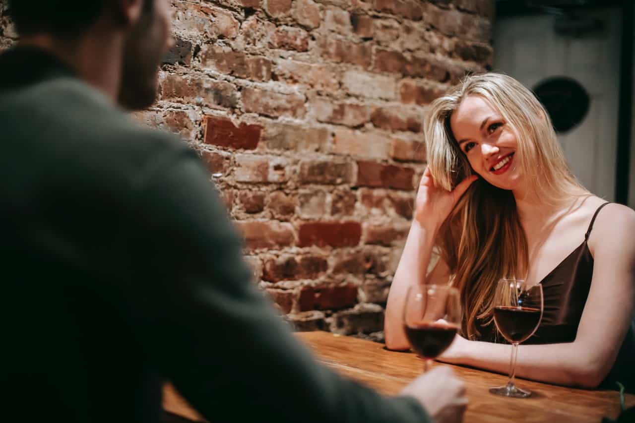 What to talk about on a first date?