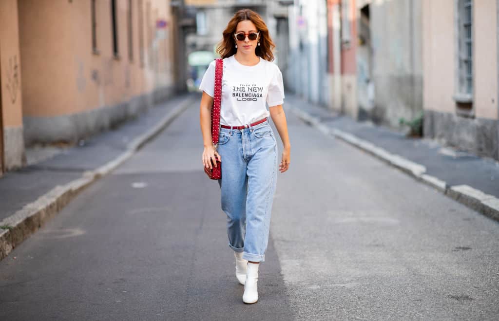 Boyfriend jeans – how to wear them?