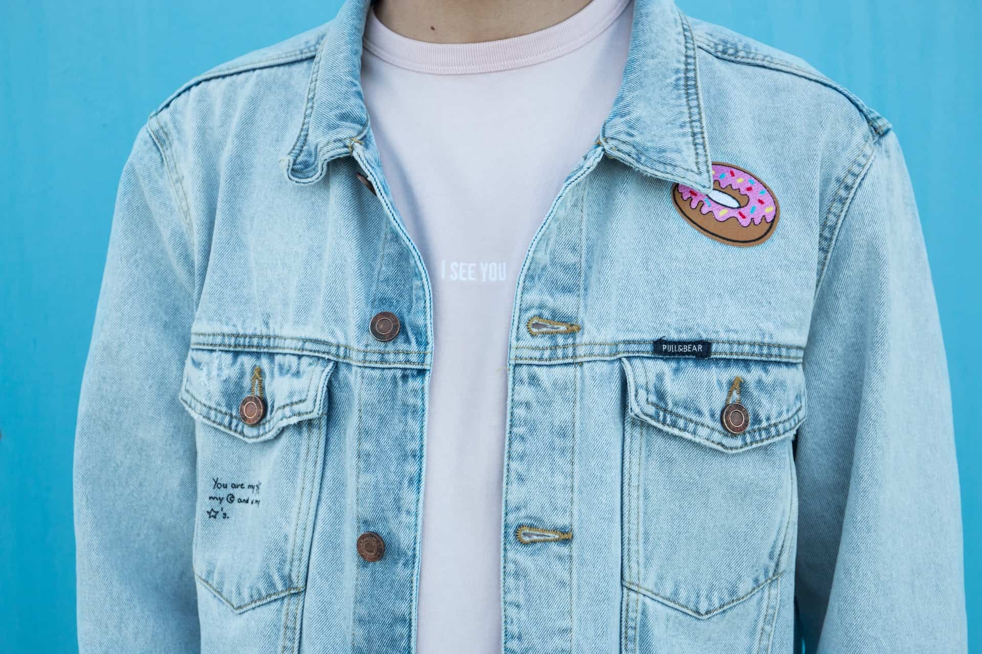 What to wear a denim jacket with?