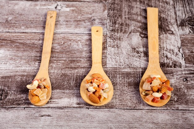 Exploring the Nutritional and Wellness Advantages of Bitter Apricot Seeds