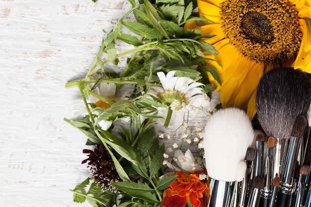 Natural Ingredients for Glowing Skin: Unveiling the Secrets of Herbal Beauty Rituals
